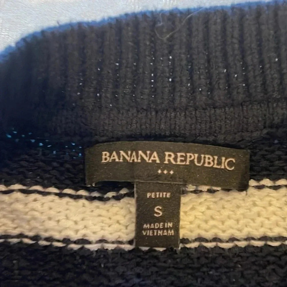 Banana Republic TAPE YARN SWEATER blue and white small petite EUC - Picture 3 of 4